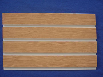 Quadri comandi cellulari lisci del PVC Slatwall del grano di legno con tempo di lunga vita